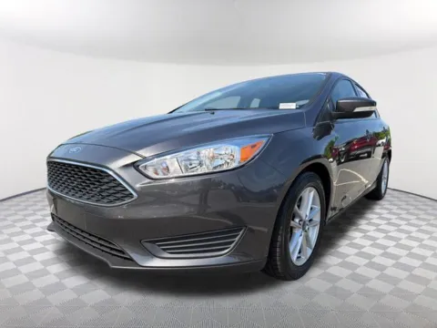 Gray 2016 Ford Focus SE for sale in Newnan, GA