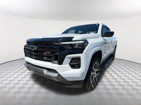 Photos of 2023 Chevrolet Colorado Z71 for sale in Newnan, GA at Southtowne Chevrolet Buick GMC
