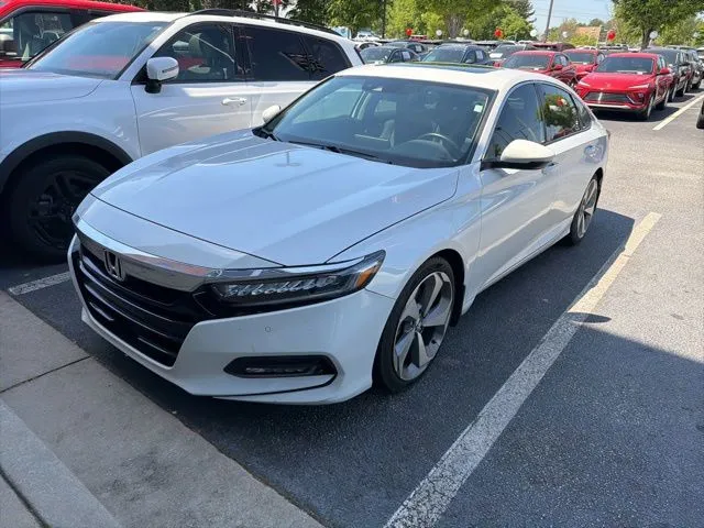 White 2019 Honda Accord Touring 2.0T for sale in Newnan, GA