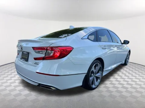 More photos of 2019 Honda Accord Touring 2.0T at Southtowne Chevrolet Buick GMC, GA