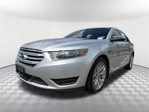 Silver 2019 Ford Taurus Limited for sale in Newnan, GA