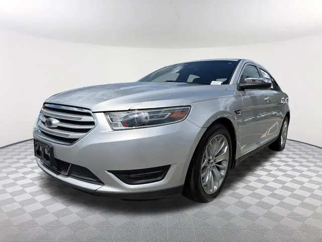 Silver 2019 Ford Taurus Limited for sale in Newnan, GA