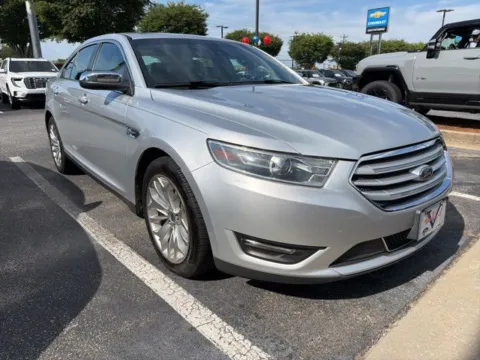 Silver 2019 Ford Taurus Limited for sale in Newnan, GA