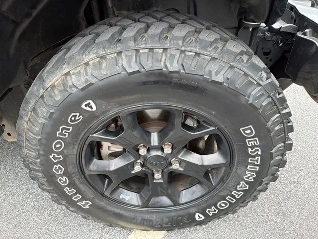 Photo 12