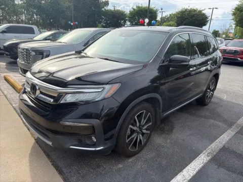 Black 2019 Honda Pilot Touring for sale in Newnan, GA