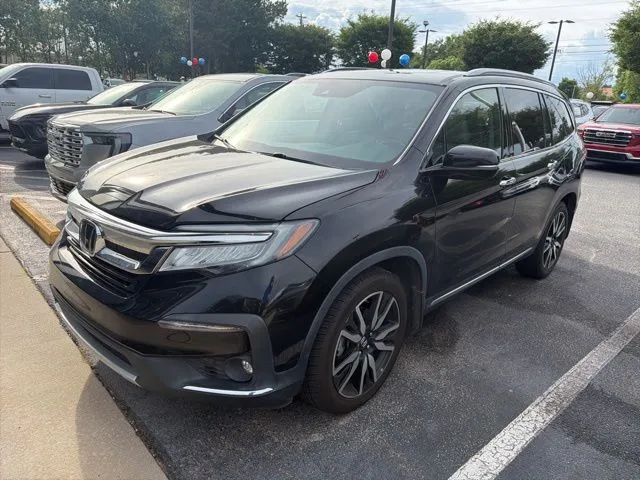Black 2019 Honda Pilot Touring for sale in Newnan, GA