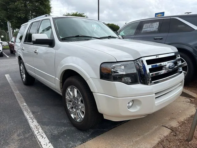 2011 Ford Expedition's photo