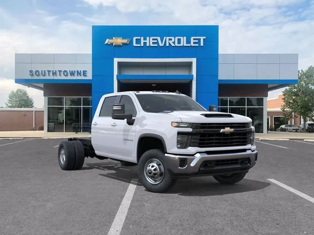 2026 Chevrolet Silverado HD Work Truck 4WD Crew Cab Long Box DRW's photo