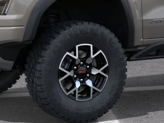 2026 GMC Canyon AT4X - Photo 9