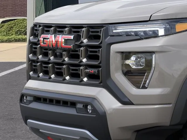 2026 GMC Canyon AT4X - Photo 13