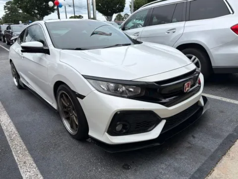Photos of 2017 Honda Civic Si for sale in Newnan, GA at Southtowne Chevrolet Buick GMC