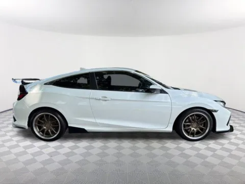 More photos of 2017 Honda Civic Si at Southtowne Chevrolet Buick GMC, GA