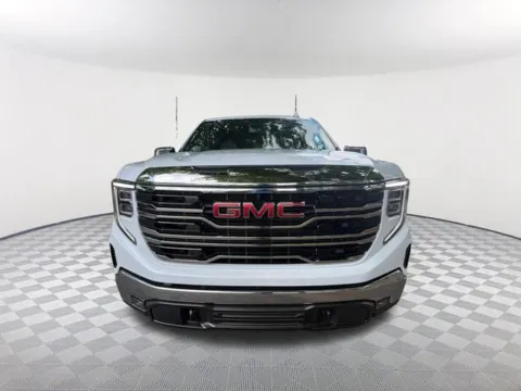 Photos of 2026 GMC Sierra 1500 SLT for sale in Newnan, GA at Southtowne Chevrolet Buick GMC