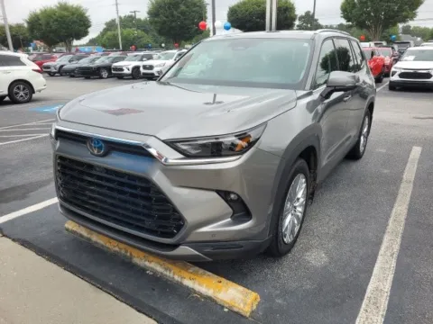 Photos of 2026 Toyota Grand Highlander Platinum for sale in Newnan, GA at Southtowne Chevrolet Buick GMC