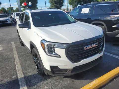 Photos of 2023 GMC Terrain SLE for sale in Newnan, GA at Southtowne Chevrolet Buick GMC