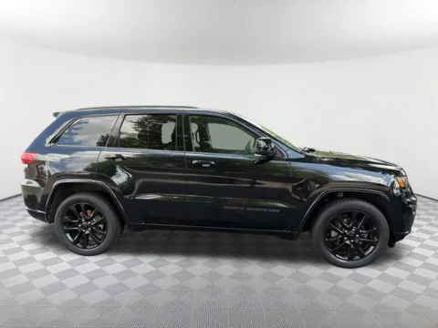 More photos of 2018 Jeep Grand Cherokee Altitude at Southtowne Chevrolet Buick GMC, GA