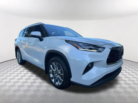 More photos of 2024 Toyota Highlander Hybrid Limited at Southtowne Chevrolet Buick GMC, GA
