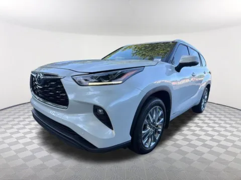 Photos of 2024 Toyota Highlander Hybrid Limited for sale in Newnan, GA at Southtowne Chevrolet Buick GMC