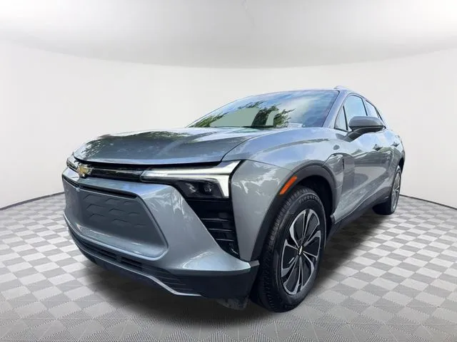 Used 2024 Chevrolet Blazer EV LT with VIN 3GNKDBRJ0RS202080 for sale in Newnan, GA