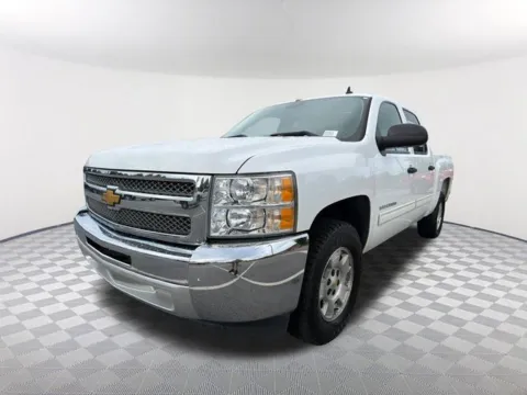 White 2013 Chevrolet Silverado 1500 LT for sale in Newnan, GA