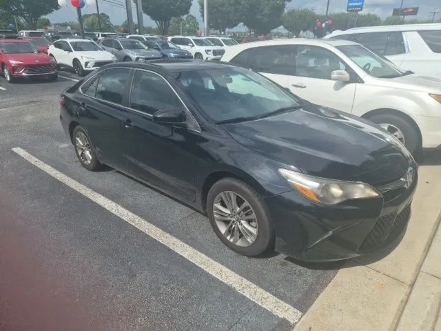 Black 2017 Toyota Camry SE for sale in Newnan, GA
