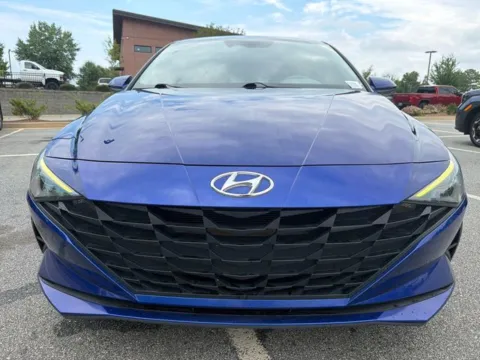 Photos of 2022 Hyundai Elantra SE for sale in Newnan, GA at Southtowne Chevrolet Buick GMC