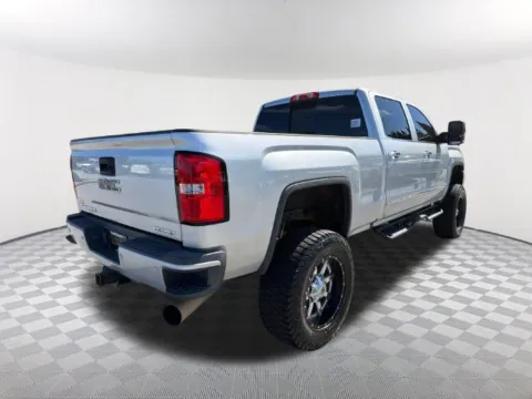 More photos of 2019 GMC Sierra 2500 HD Denali at Southtowne Chevrolet Buick GMC, GA