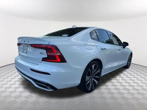 More photos of 2022 Volvo S60 B5 Momentum at Southtowne Chevrolet Buick GMC, GA