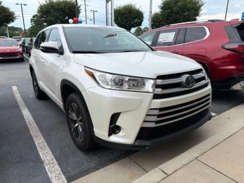 Photos of 2018 Toyota Highlander LE for sale in Newnan, GA at Southtowne Chevrolet Buick GMC