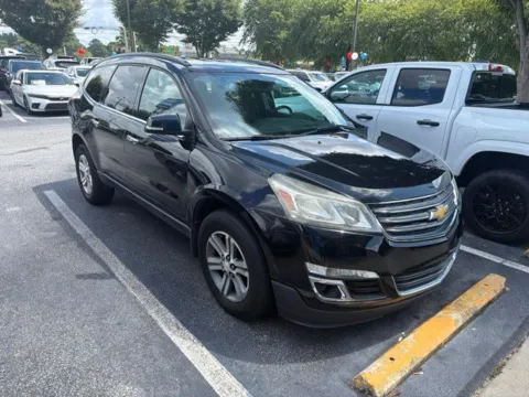 Black 2017 Chevrolet Traverse LT for sale in Newnan, GA