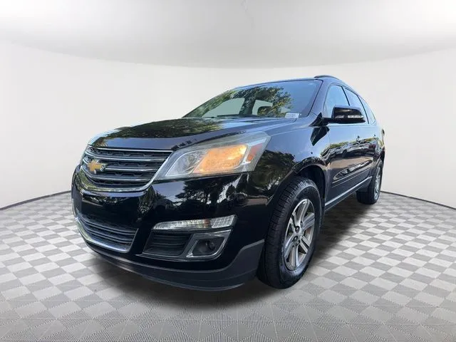 Black 2017 Chevrolet Traverse LT for sale in Newnan, GA