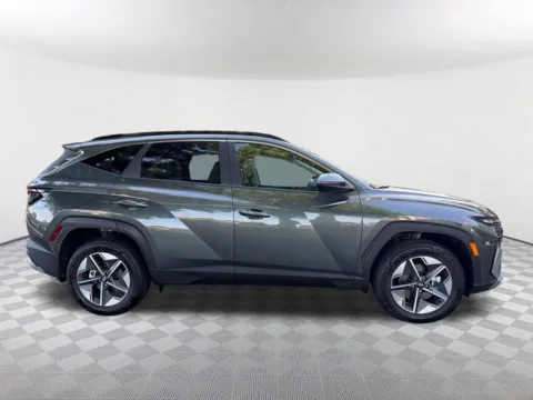 More photos of 2025 Hyundai Tucson Hybrid SEL Convenience at Southtowne Chevrolet Buick GMC, GA