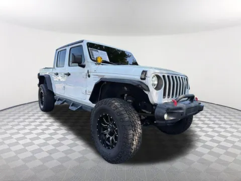 Another view of 2020 Jeep Gladiator Overland for sale in Newnan, GA at Southtowne Chevrolet Buick GMC
