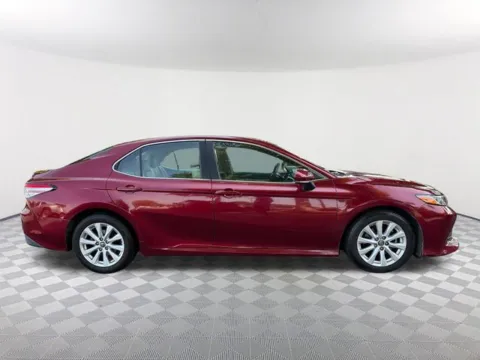 More photos of 2018 Toyota Camry LE at Southtowne Chevrolet Buick GMC, GA