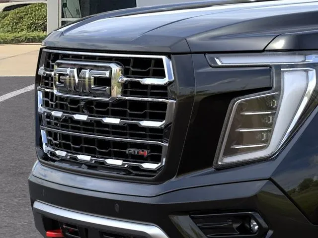 2026 GMC Yukon AT4 - Photo 13