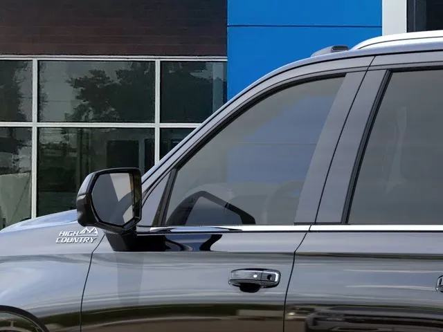 2026 Chevrolet Suburban High Country - Photo 12
