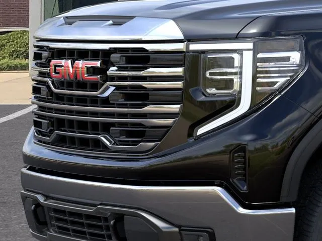 2026 GMC Sierra 1500 SLT - Photo 13