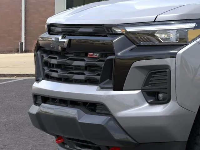 2026 Chevrolet Colorado Z71 - Photo 13