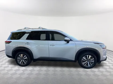 More photos of 2023 Nissan Pathfinder SL at Southtowne Chevrolet Buick GMC, GA