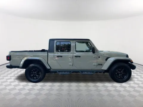 More photos of 2022 Jeep Gladiator Sport at Southtowne Chevrolet Buick GMC, GA