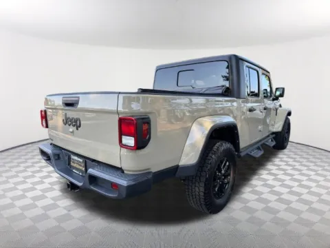More photos of 2022 Jeep Gladiator Sport at Southtowne Chevrolet Buick GMC, GA