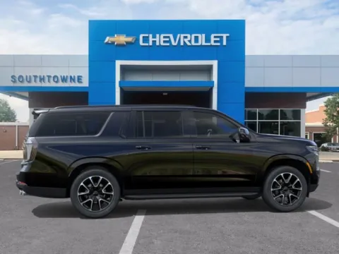 More photos of 2027 Chevrolet Suburban RST at Southtowne Chevrolet Buick GMC, GA
