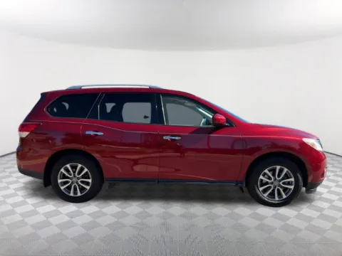 More photos of 2015 Nissan Pathfinder SV at Southtowne Chevrolet Buick GMC, GA