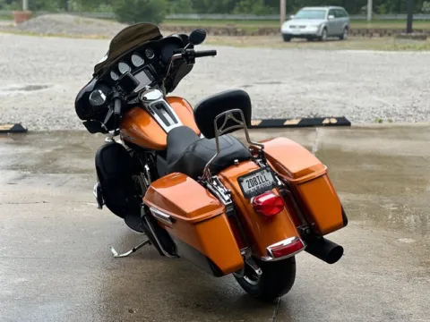 More photos of 2014 HARLEY-DAVIDSON FLHTK FLHTK at Zim's Auto Sales, IN