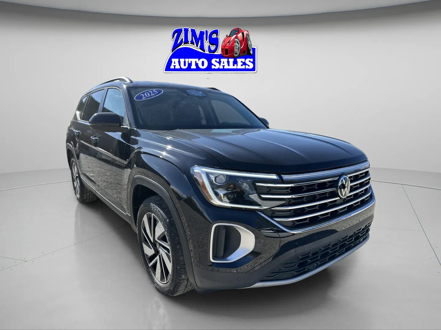 Black 2025 Volkswagen Atlas SE for sale in Logansport, IN