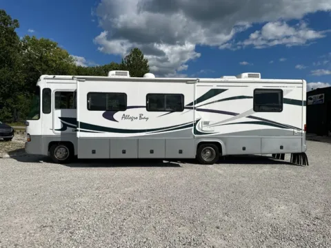 Another view of 2001 Ford F-550 for sale in Logansport, IN at Zim's Auto Sales