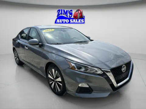 Gray 2022 Nissan Altima 2.5 SV for sale in Logansport, IN