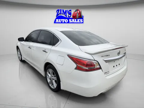 Another view of 2015 Nissan Altima 2.5 SV for sale in Logansport, IN at Zim's Auto Sales