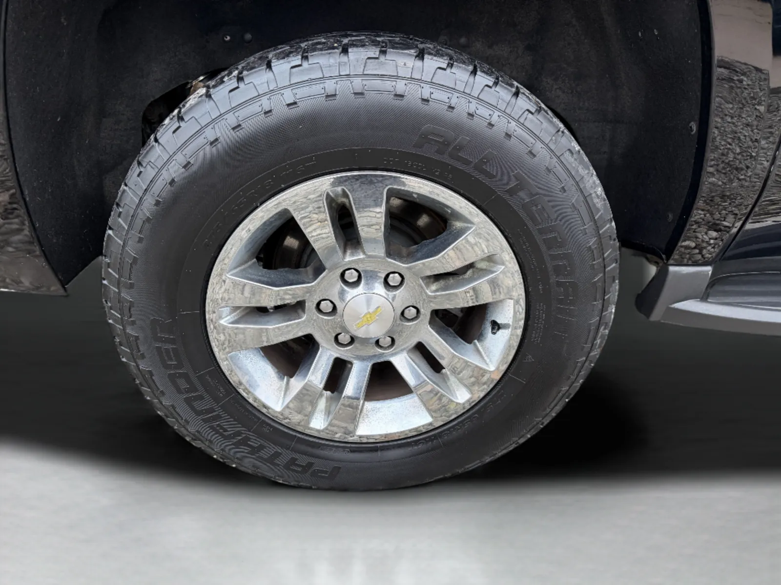 2016 Chevrolet Suburban LT - Photo 14