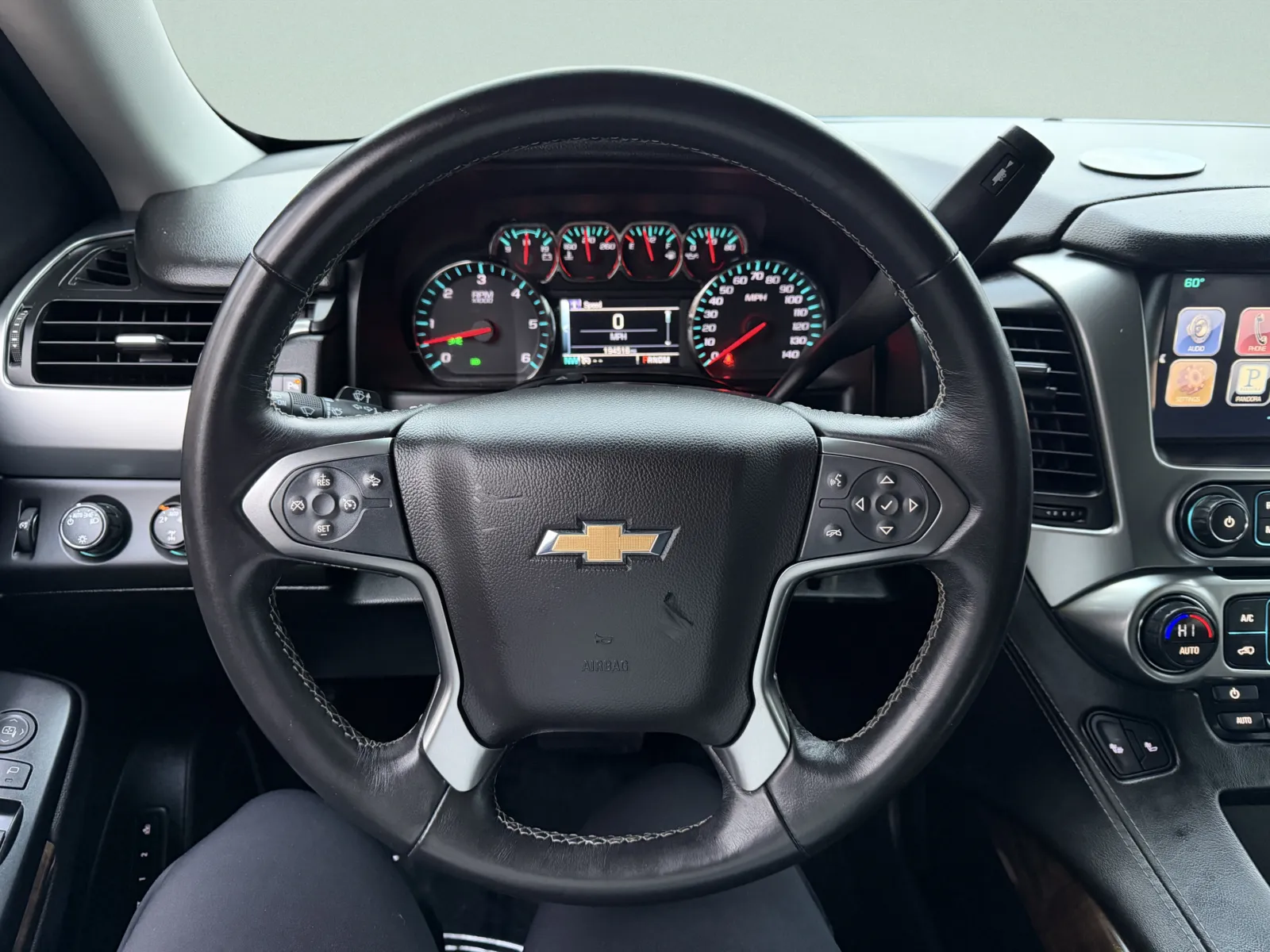 2016 Chevrolet Suburban LT - Photo 26